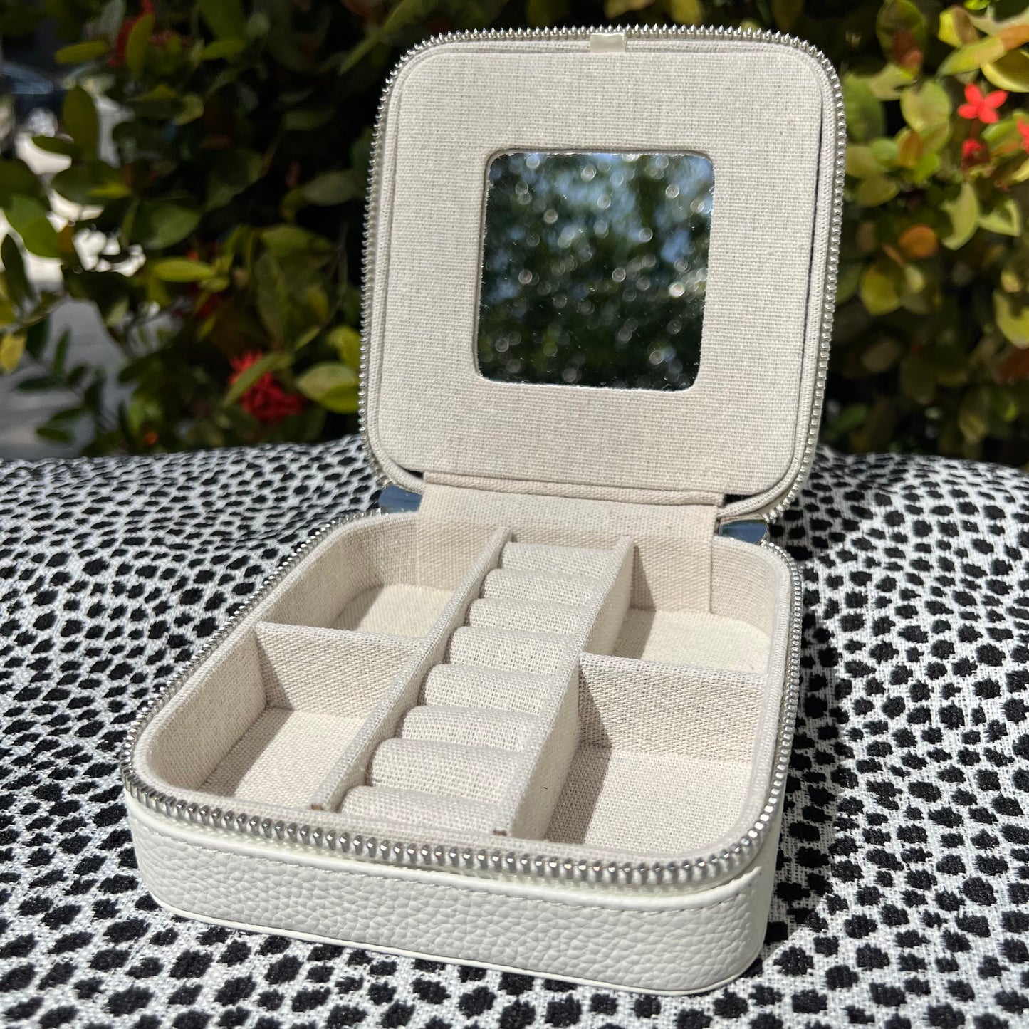Square Leather Self-Finishing Jewelry Box 5"