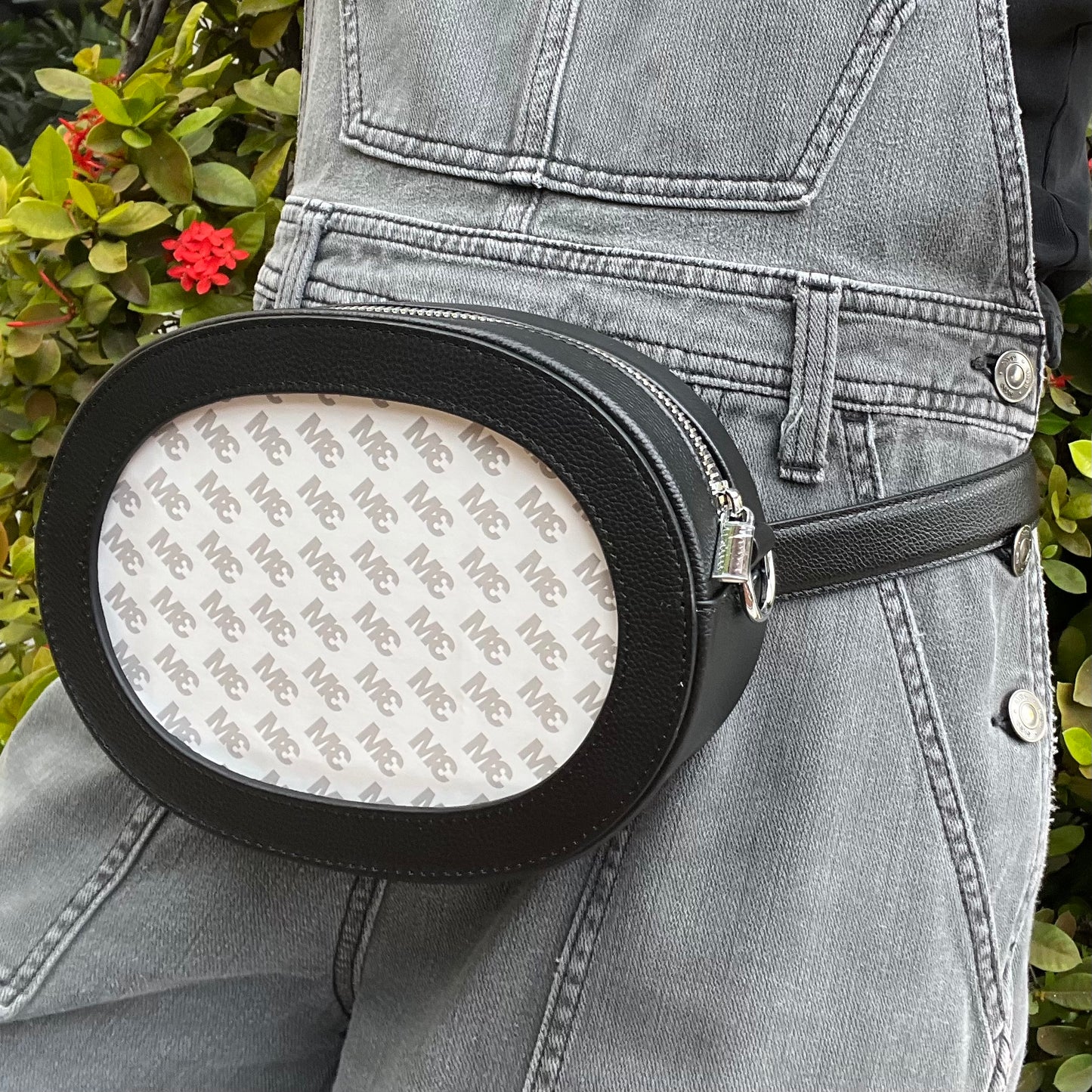 Black Leather Self-Finishing Oval Belt/Crossbody Bag