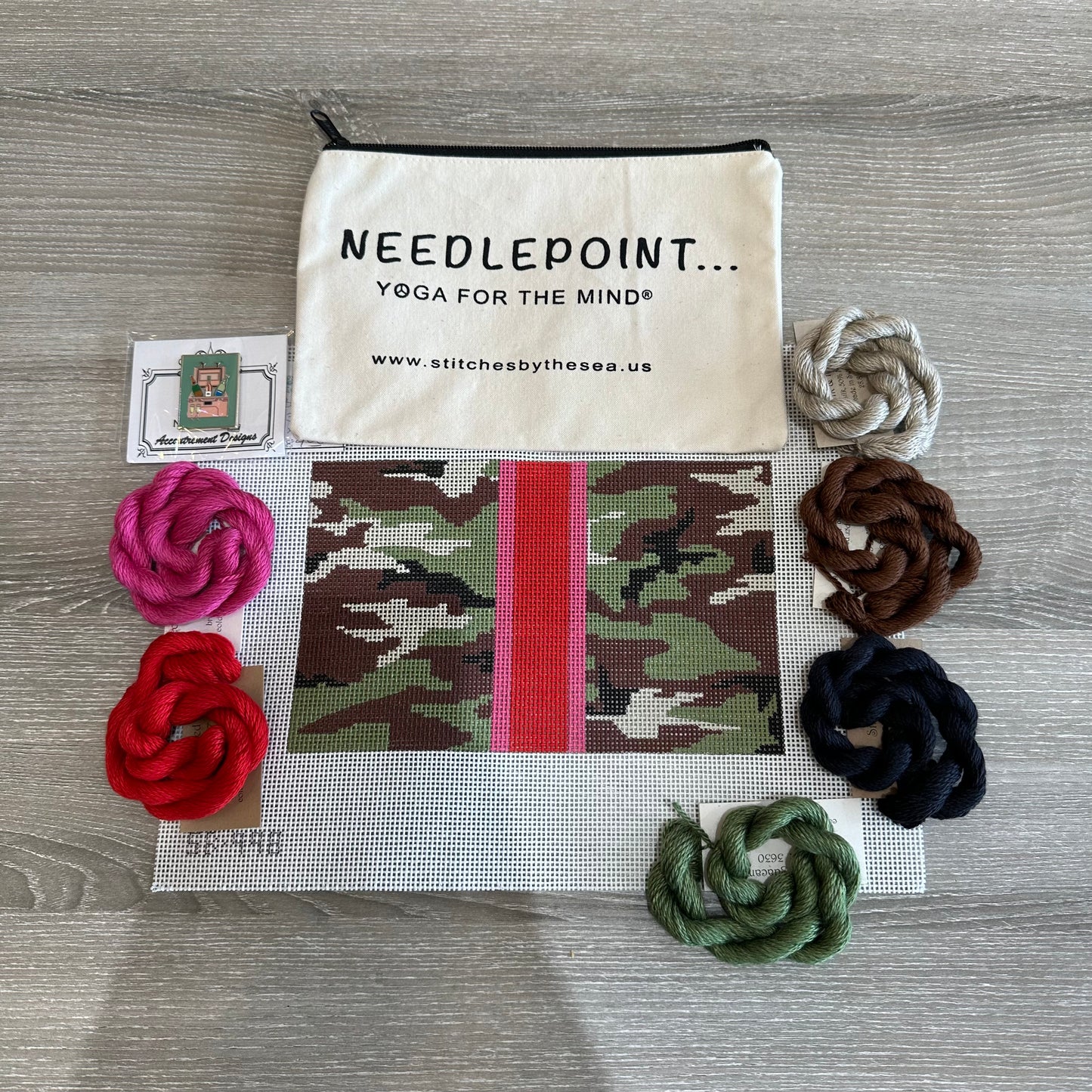Camouflage Pink/Red Strip Pouch