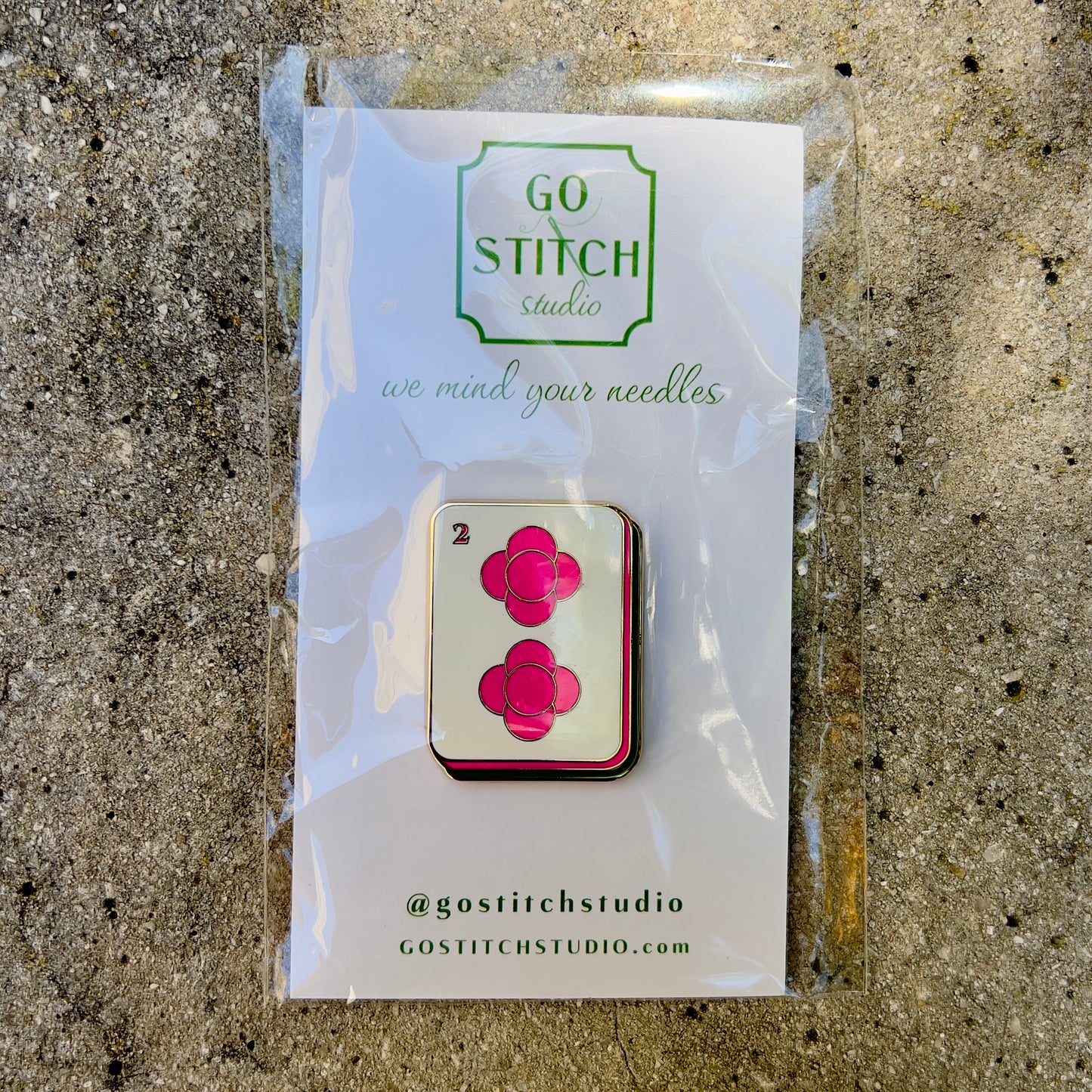 Pink Dot Clover Mahjong Tile Magnet